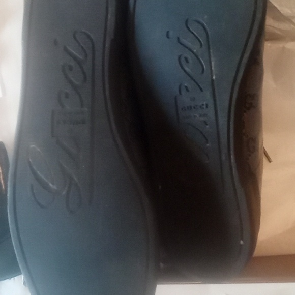 EUC GUCCI SHOES - Picture 6 of 7